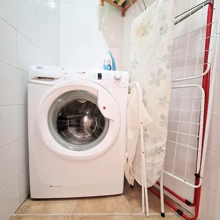 In 2 Apartment